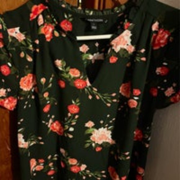 Floral blouse - Picture 3 of 3